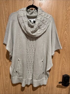 White House Black Market Light Cream Cable Cowl Sweater Poncho